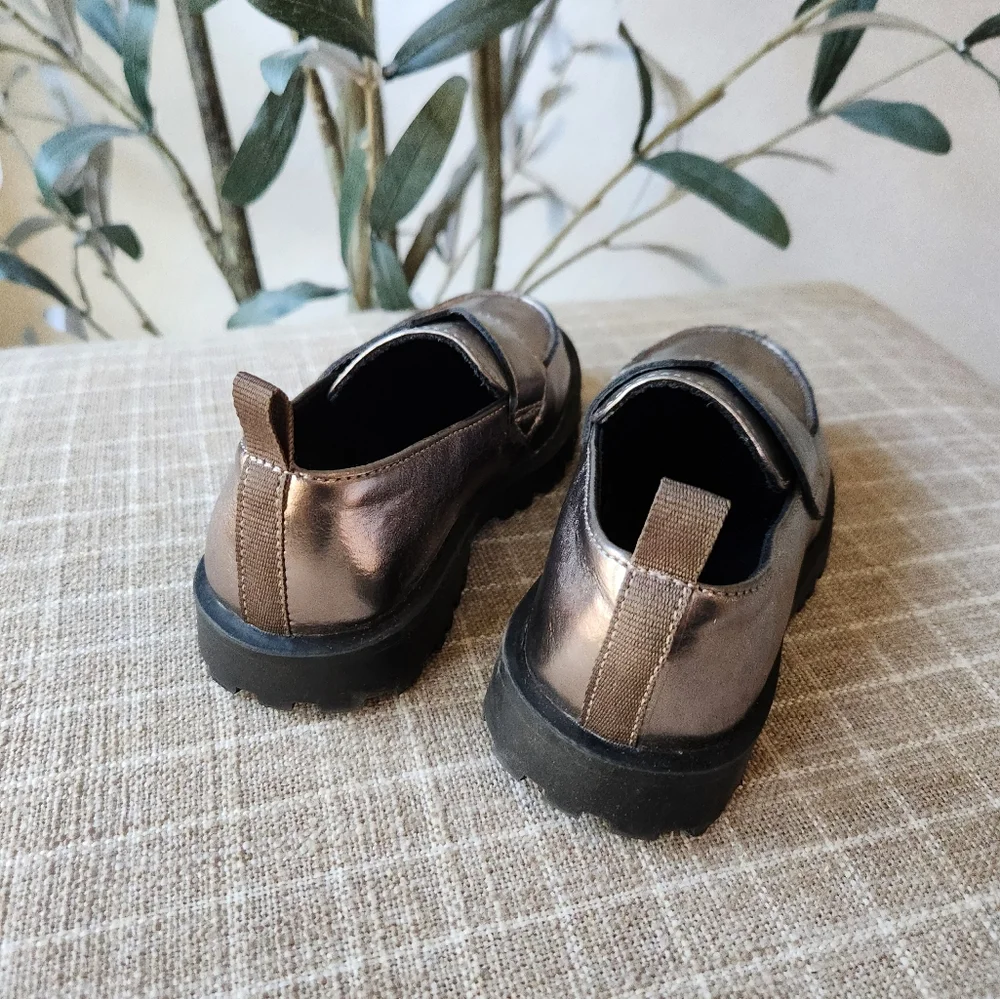 Banana Republic Toddler Metallic Brown Lug Sole Loafers